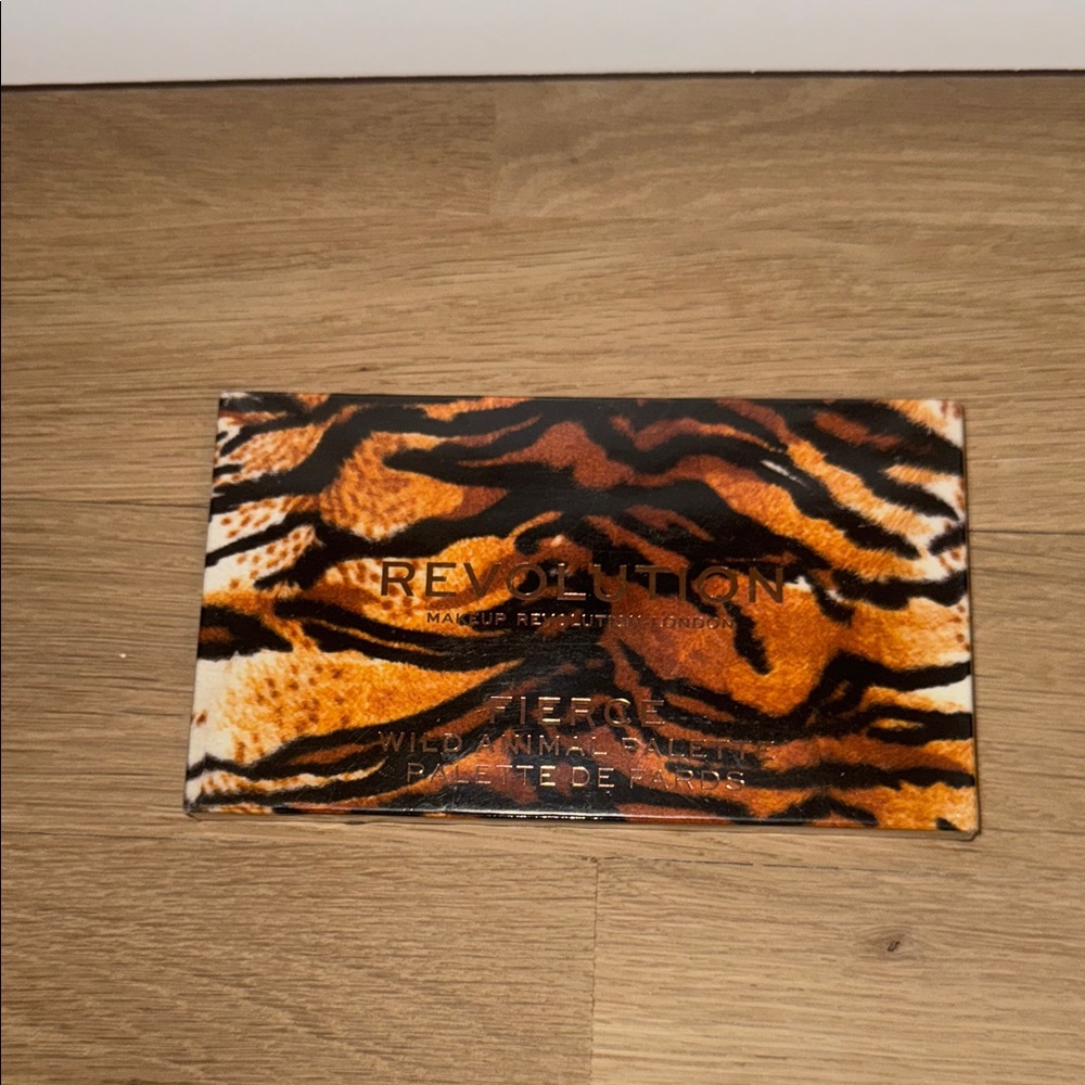 Revolution Tiger Print Eyeshadow Palette - Brown, Orange, Black